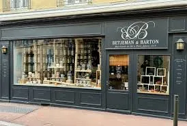 Vitrine de La Maison des Thés Betjeman & Barton à Saint-Germain-en-Laye